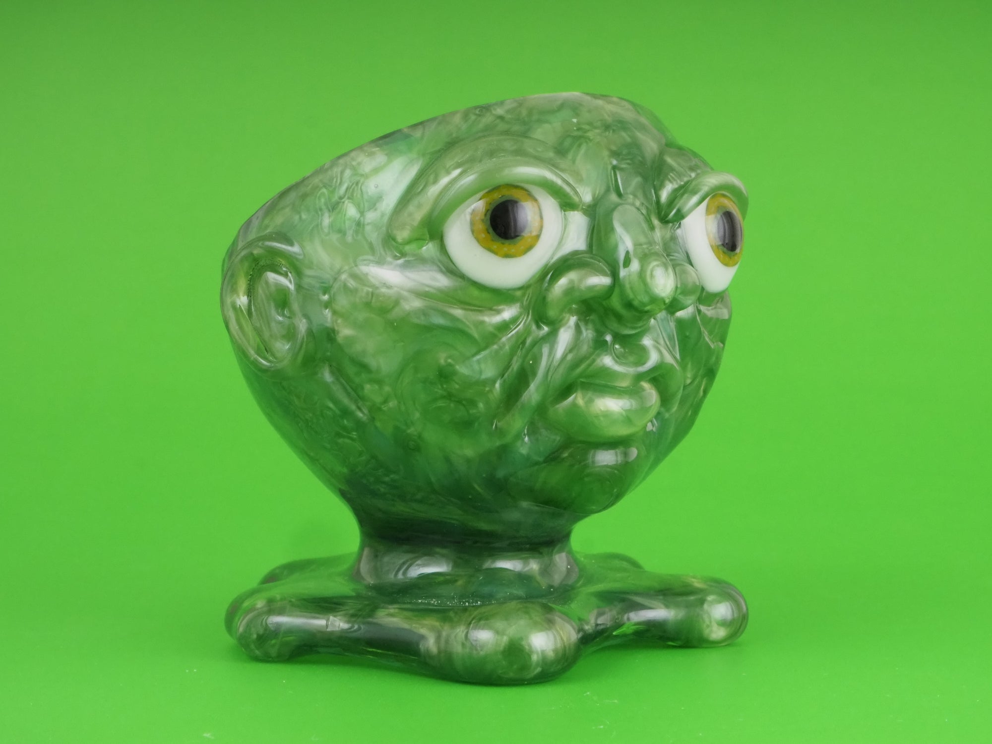 Voorhees - "Head ashtray"