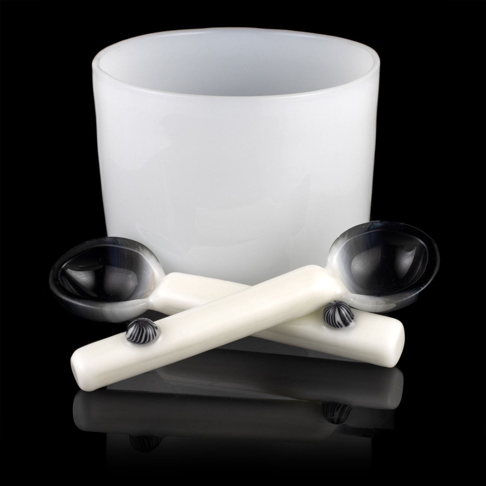 Who’s Boro- Black and White Set